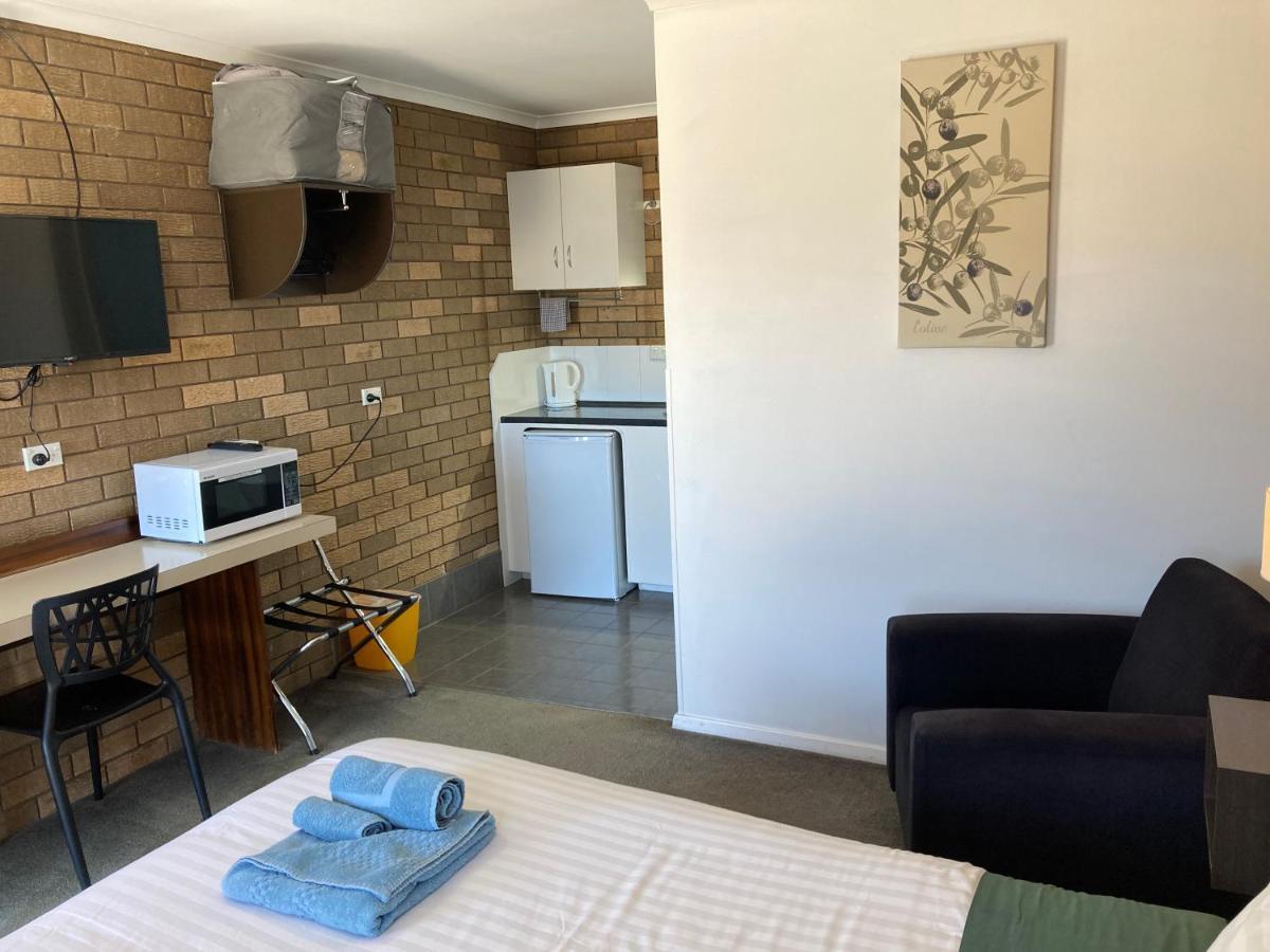 Camellia Motel Narrandera Eksteriør billede