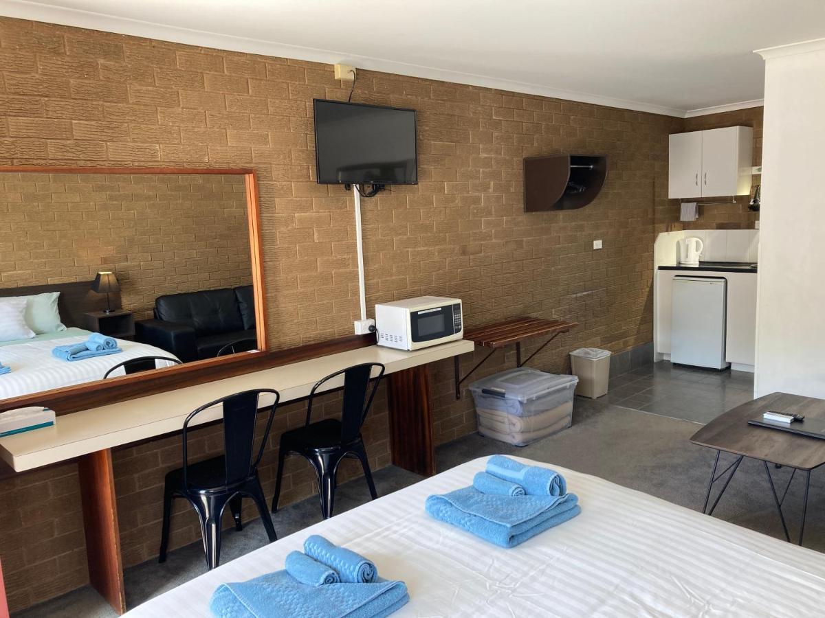 Camellia Motel Narrandera Eksteriør billede
