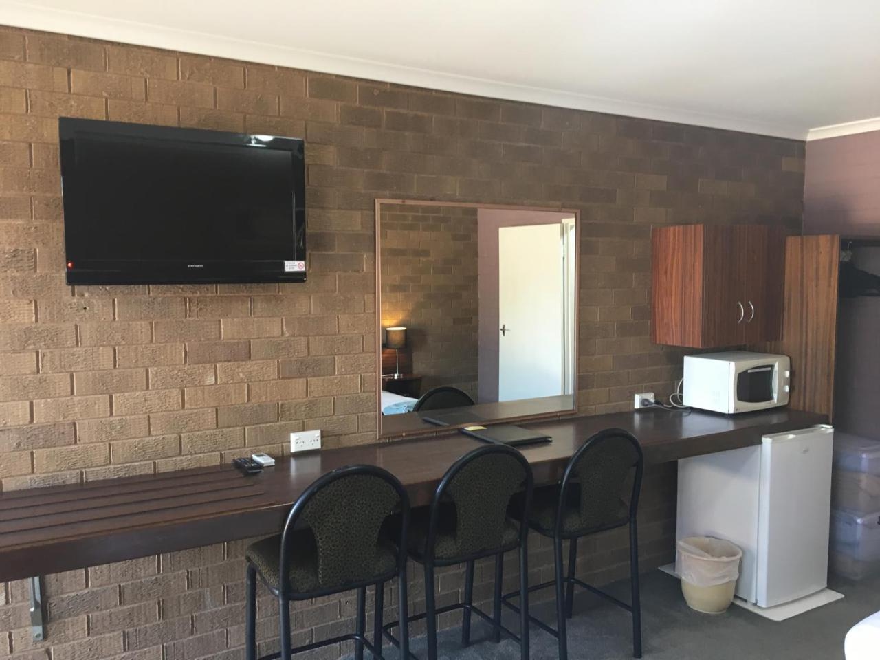 Camellia Motel Narrandera Eksteriør billede