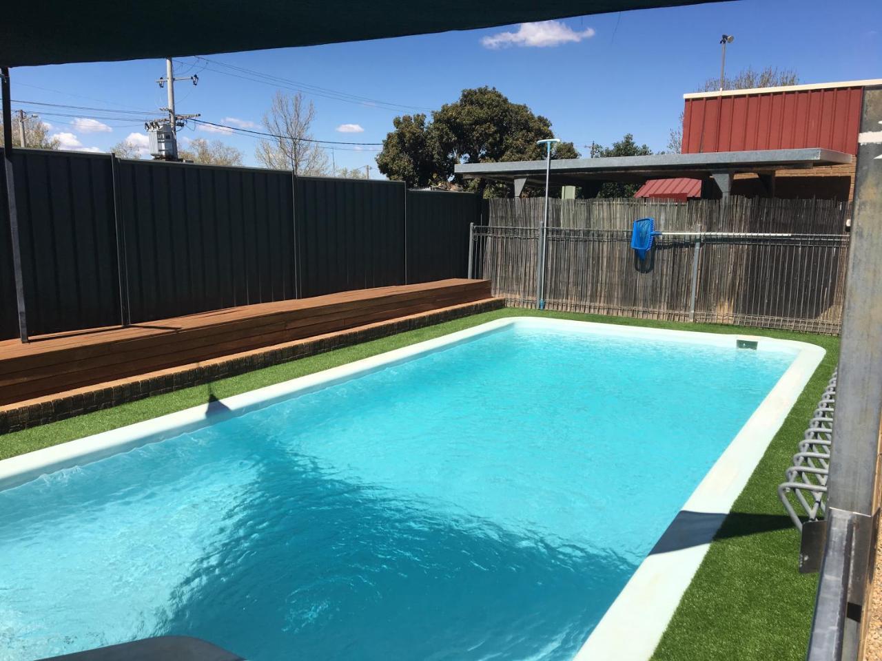 Camellia Motel Narrandera Eksteriør billede