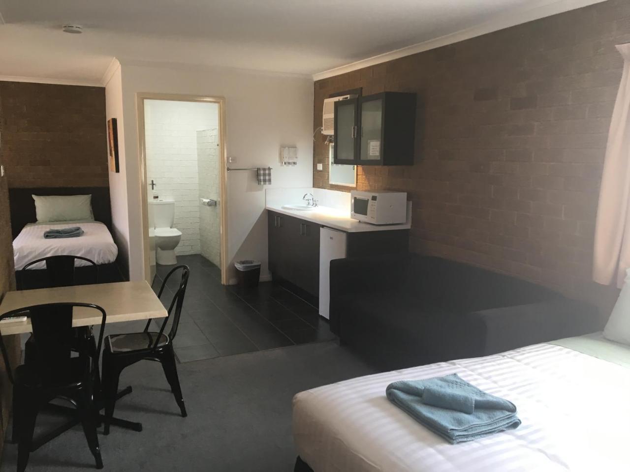 Camellia Motel Narrandera Eksteriør billede